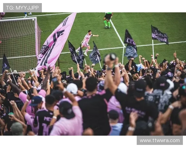 梅西加盟迈阿密国际首秀精彩，助攻破门引发全球球迷热议