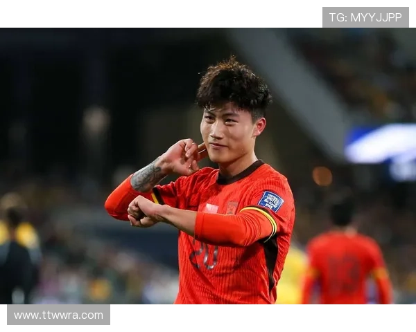 国足世预赛关键战告捷年轻球员爆发引发球迷热议未来可期重燃希望